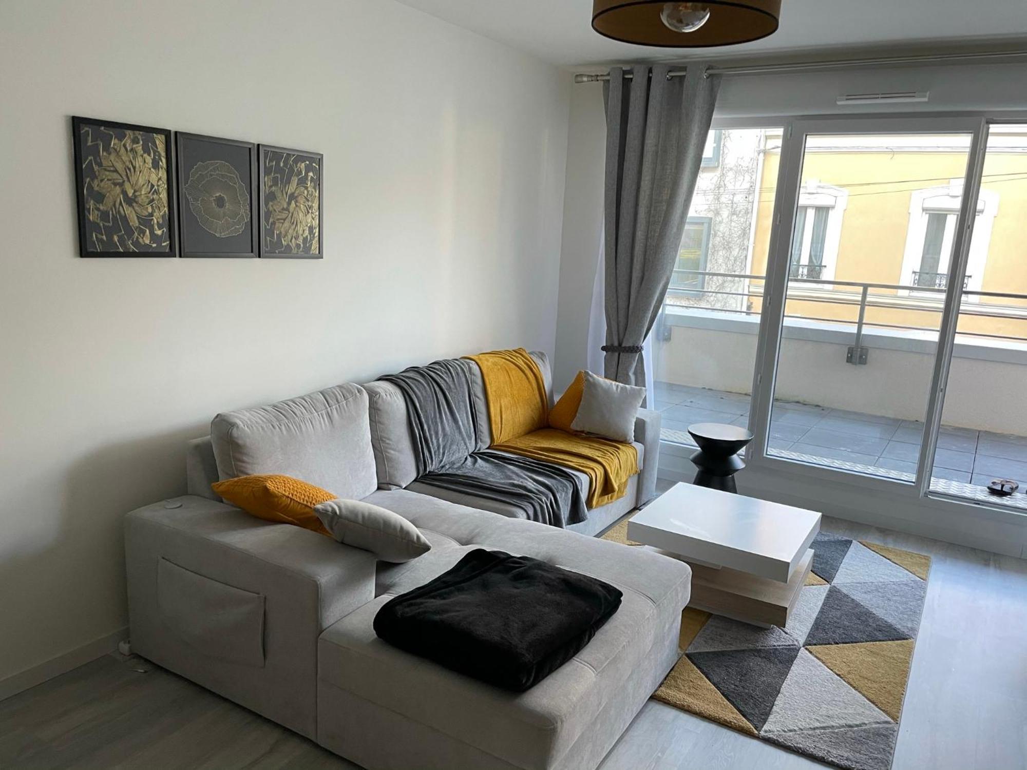 Appartement 24H Du Mans Ле-Ман Екстер'єр фото